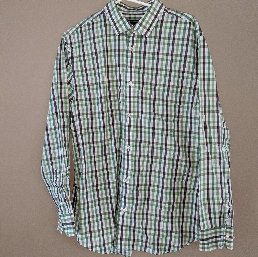 Banana Republic Men's XL Plaid Button Down - Picture 7 of 8
